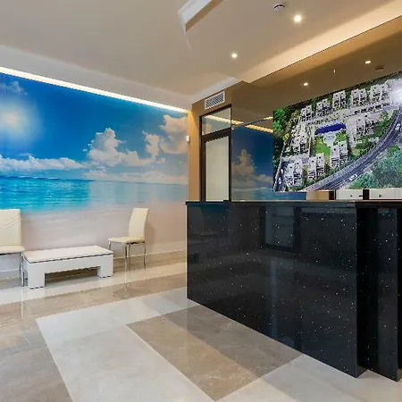 Oyo 171 Calma Holiday Villas Szálloda Platja d'Aro