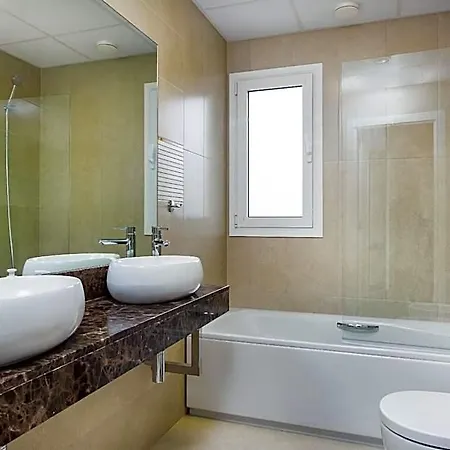 Calma Hotell 5*