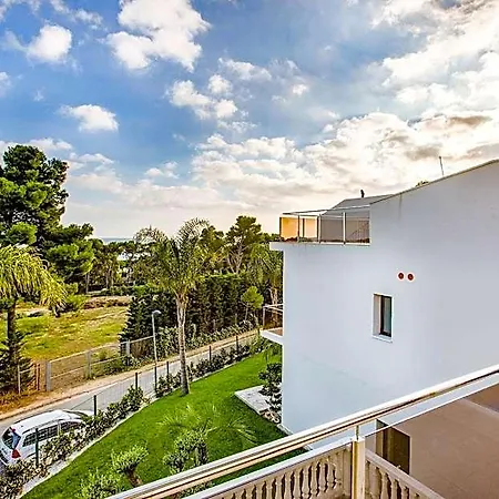 Calma Hotell 5*