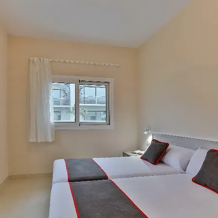 Calma Hotell 5*